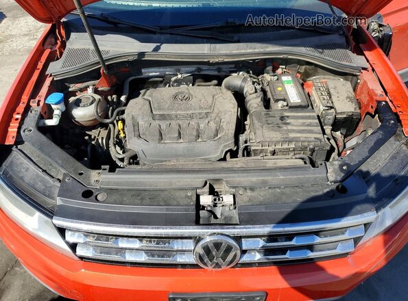 3VV3B7AX9JM162981 2018 VOLKSWAGEN TIGUAN Orange Widok wnętrza z tyłu