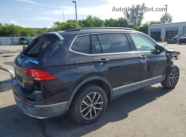 3VV3B7AX9JM207241 2018 VOLKSWAGEN TIGUAN Black Tył prawy