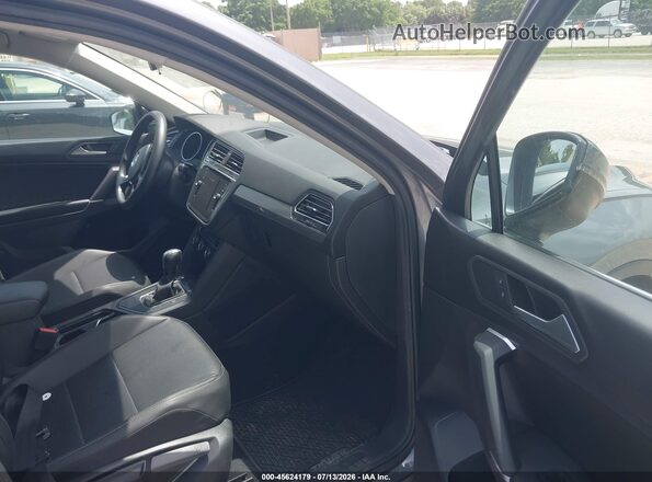 3VV3B7AX9LM028717 2020 VOLKSWAGEN TIGUAN Gray წინა სალონის ხედი