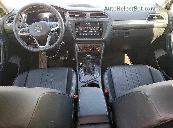 3VV3B7AX9NM125970 2022 VOLKSWAGEN TIGUAN Gray Вид панелі приладів