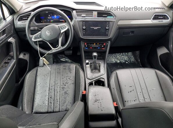 3VV3B7AX9RM098159 2024 VOLKSWAGEN TIGUAN Silver Առջևի վահանակի տեսք