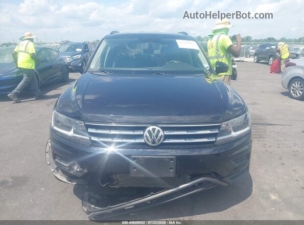 3VV3B7AXXJM067720 2018 VOLKSWAGEN TIGUAN Black წინა პანელის ხედი