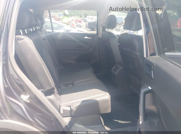 3VV3B7AXXJM067720 2018 VOLKSWAGEN TIGUAN Black VIN კოდის სტიკერის ხედი