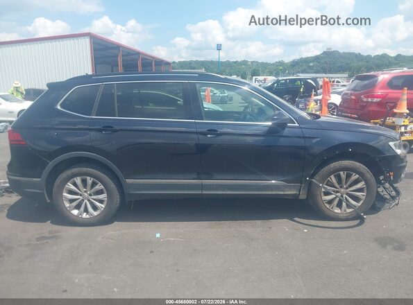 3VV3B7AXXJM067720 2018 VOLKSWAGEN TIGUAN Black ხელსაწყოთა პანელის ხედი