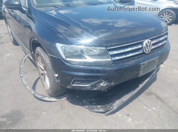 3VV3B7AXXJM067720 2018 VOLKSWAGEN TIGUAN Black წინა ხედი