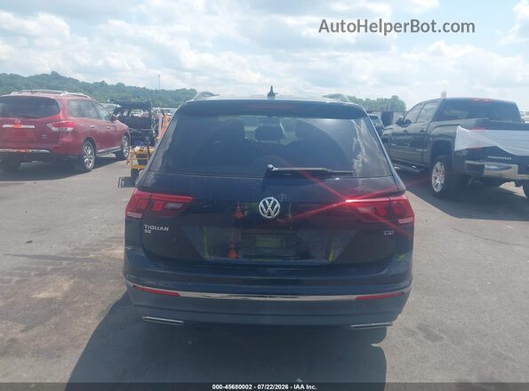 3VV3B7AXXJM067720 2018 VOLKSWAGEN TIGUAN Black 