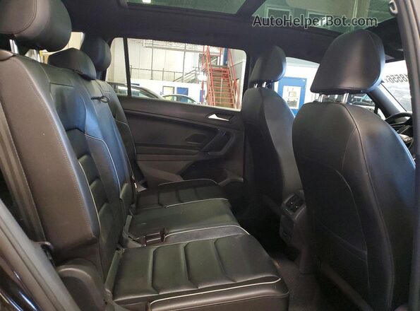 3VV4B7AX1KM127681 2019 VOLKSWAGEN TIGUAN Black Vista interior trasera
