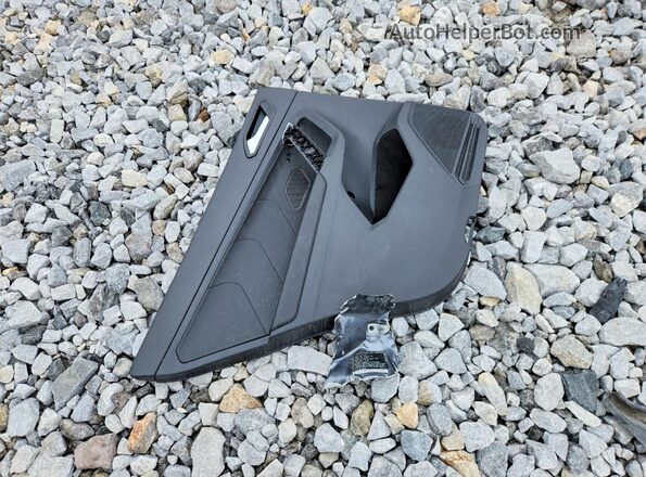 3VV4B7AX1MM109538 2021 VOLKSWAGEN TIGUAN Gray Widok komory silnika