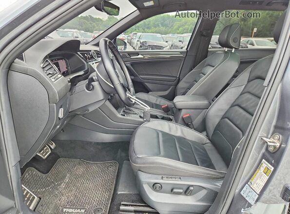 3VV4B7AX1MM109538 2021 VOLKSWAGEN TIGUAN Gray Widok wnętrza z przodu