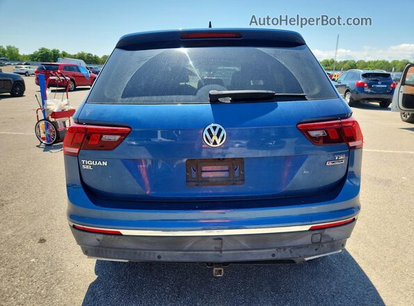 3VV4B7AX2JM174782 2018 VOLKSWAGEN TIGUAN Blue Widok z tyłu