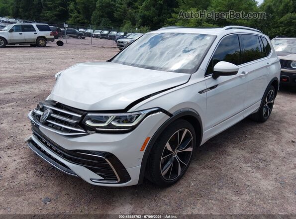 3VV4B7AX2NM102471 2022 VOLKSWAGEN TIGUAN White Vista tres cuartos delantera izquierda