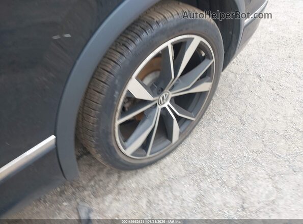 3VV4B7AX3RM087095 2024 VOLKSWAGEN TIGUAN Black ხელსაწყოთა პანელის ხედი