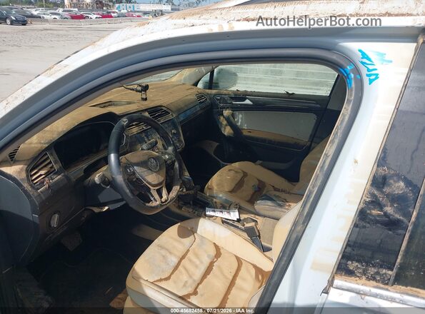 3VV4B7AX4KM015490 2019 VOLKSWAGEN TIGUAN White Front view