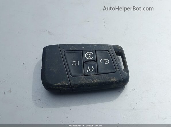3VV4B7AX4KM015490 2019 VOLKSWAGEN TIGUAN White Dashboard view