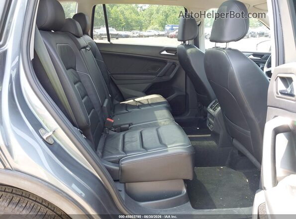 3VV4B7AX4KM065838 2019 VOLKSWAGEN TIGUAN Gray Widok naklejki z numerem VIN