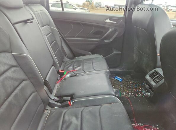 3VV4B7AX5NM123010 2022 VOLKSWAGEN TIGUAN Black Vista interior trasera