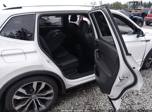3VV4B7AX6JM201417 2018 VOLKSWAGEN TIGUAN White Вид наклейки з VIN-кодом