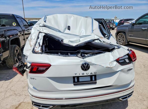 3VV4B7AX7RM114542 2024 VOLKSWAGEN TIGUAN Белый Вид сзади