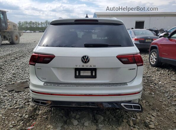 3VV4B7AX8NM045242 2022 VOLKSWAGEN TIGUAN White Widok z tyłu