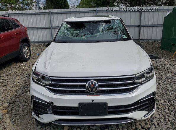 3VV4B7AX8NM045242 2022 VOLKSWAGEN TIGUAN White Widok z przodu