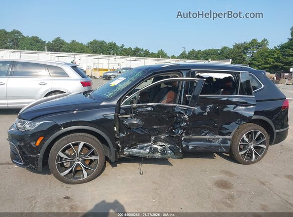 3VV4B7AX9RM106281 2024 VOLKSWAGEN TIGUAN Black Front view