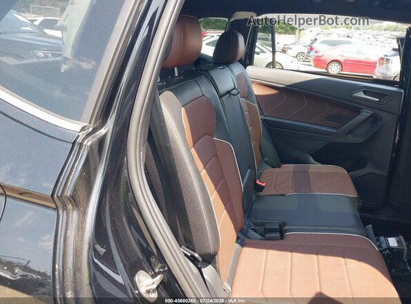 3VV4B7AX9RM106281 2024 VOLKSWAGEN TIGUAN Black VIN sticker view