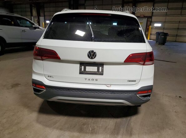3VV4X7B24RM081374 2024 VOLKSWAGEN TAOS Белый Вид сзади