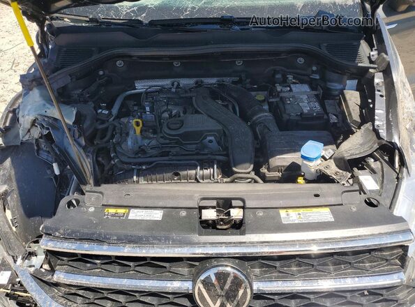 3VV4X7B28RM009755 2024 VOLKSWAGEN TAOS Gray Vista del compartimento del motor
