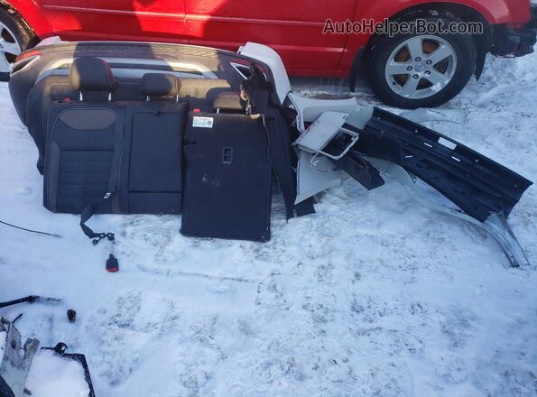 3VV4X7B29PM362857 2023 VOLKSWAGEN TAOS White ძრავის განყოფილების ხედი