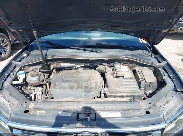 3VV5B7AX0JM116657 2018 VOLKSWAGEN TIGUAN Черный Вид сзади