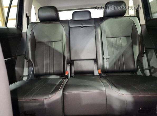 3VV5B7AX7RM210417 2024 VOLKSWAGEN TIGUAN Black Вид задніх сидінь