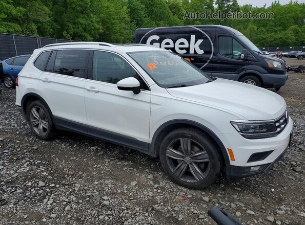 3VV5B7AX8JM004253 2018 VOLKSWAGEN TIGUAN White Przód prawy