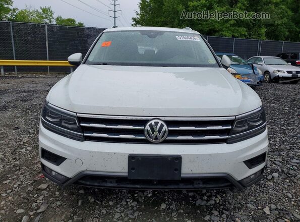 3VV5B7AX8JM004253 2018 VOLKSWAGEN TIGUAN White Widok z przodu