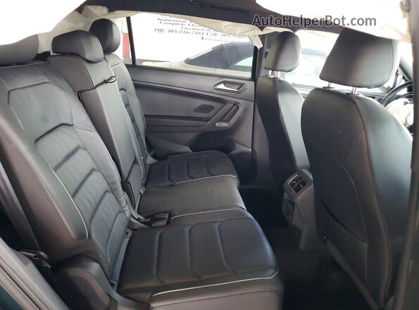 3VV5B7AX9JM186139 2018 VOLKSWAGEN TIGUAN Green Widok wnętrza z tyłu