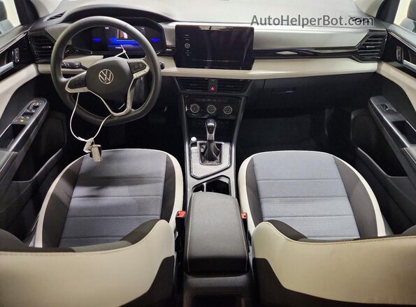 3VV5C7B24TM036684 2026 VOLKSWAGEN TAOS Black Vista del salpicadero