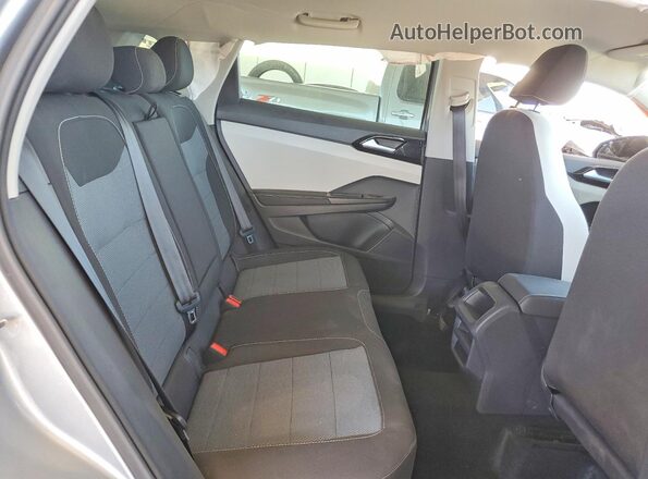 3VV5C7B2XSM007396 2025 VOLKSWAGEN TAOS Silver Widok wnętrza z tyłu