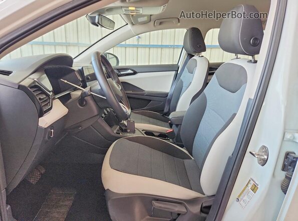 3VV5C7B2XSM033478 2025 VOLKSWAGEN TAOS White Widok wnętrza z przodu