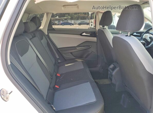 3VV5X7B23RM119309 2024 VOLKSWAGEN TAOS Белый Вид задней части салона