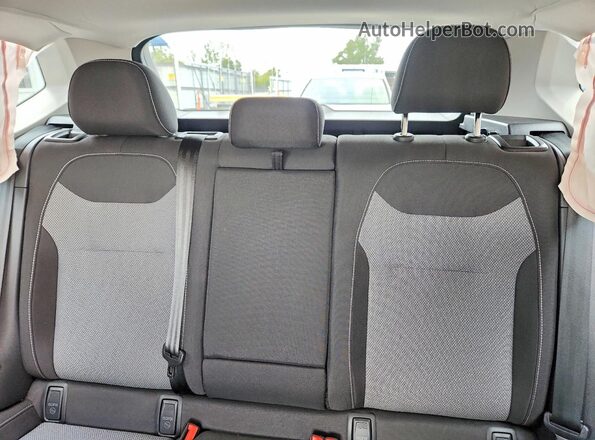 3VV5X7B24RM070444 2024 VOLKSWAGEN TAOS Black Vista de los asientos traseros