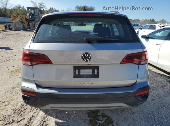 3VV5X7B28RM031906 2024 VOLKSWAGEN TAOS Silver Вид ззаду