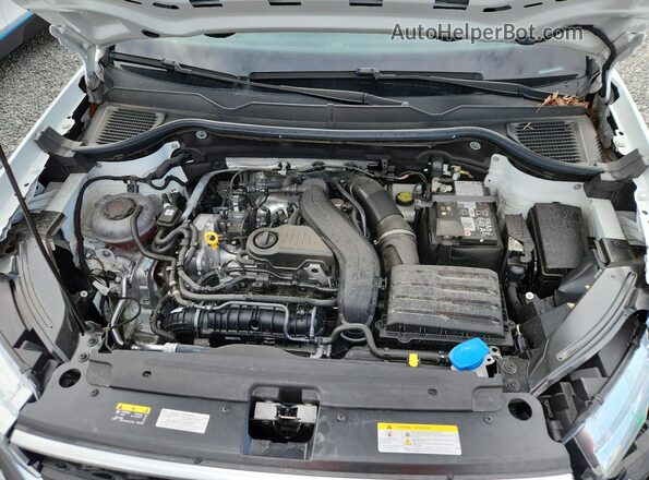 3VV5X7B28RM111349 2024 VOLKSWAGEN TAOS Белый Вид задней части салона