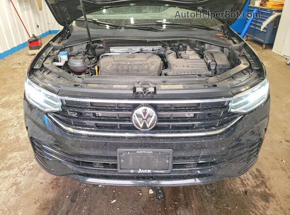 3VV8B7AX0RM178469 2024 VOLKSWAGEN TIGUAN Black Vista del compartimento del motor