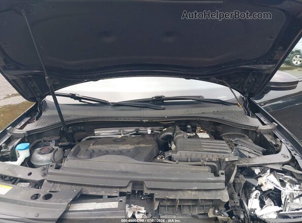 3VV8B7AX4NM087084 2022 VOLKSWAGEN TIGUAN Black Вид ззаду