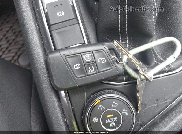 3VV8B7AX5PM006774 2023 VOLKSWAGEN TIGUAN Black Widok deski rozdzielczej