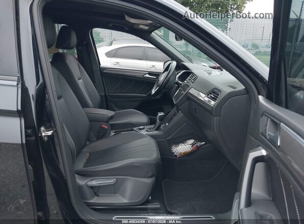 3VV8B7AX5PM015507 2023 VOLKSWAGEN TIGUAN Black წინა სალონის ხედი
