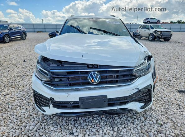 3VV8B7AX5PM142340 2023 VOLKSWAGEN TIGUAN White Widok z przodu