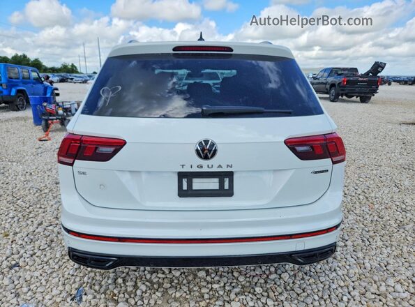 3VV8B7AX5PM142340 2023 VOLKSWAGEN TIGUAN White Widok z tyłu