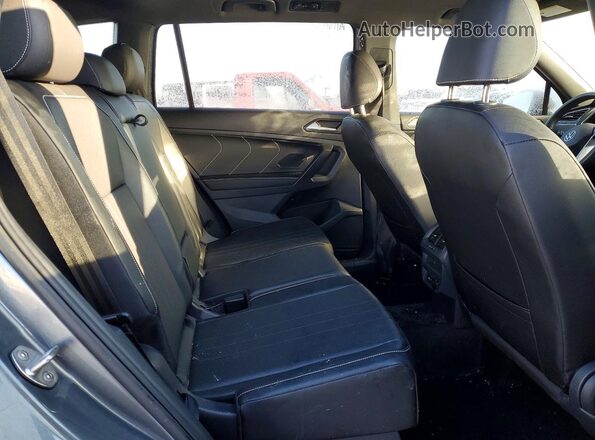 3VV8B7AX6NM119419 2022 VOLKSWAGEN TIGUAN Gray Widok tylnych siedzeń