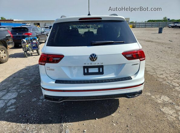 3VV8B7AX6RM230493 2024 VOLKSWAGEN TIGUAN White Rear view