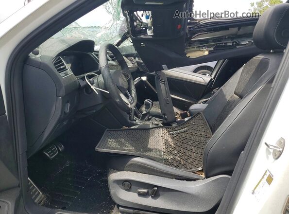 3VV8B7AX7RM094469 2024 VOLKSWAGEN TIGUAN White Vista interior delantera